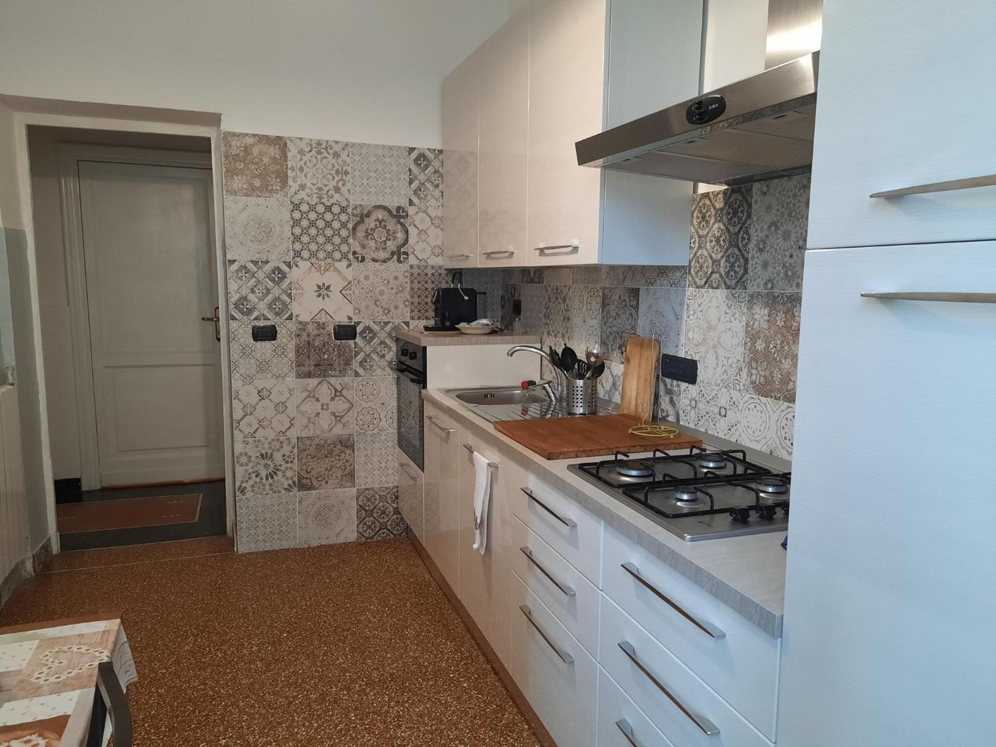 Comfortable One Bedroom With Parking Space In The Center Of * Genua