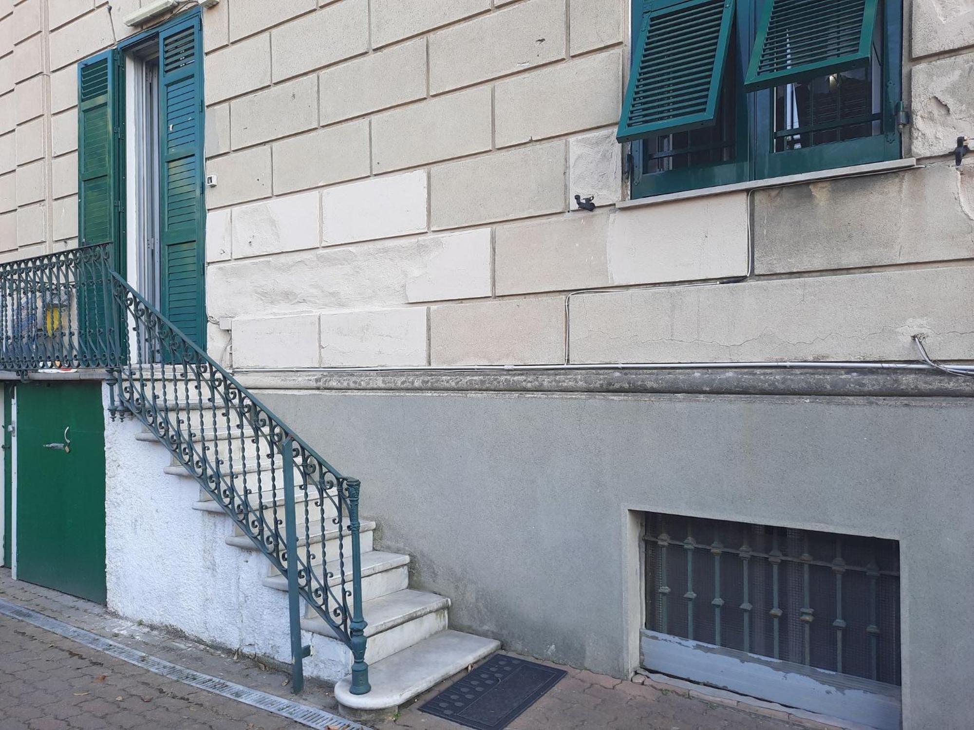 Apartment Comfortable One Bedroom With Parking Space In The Center Of Genua