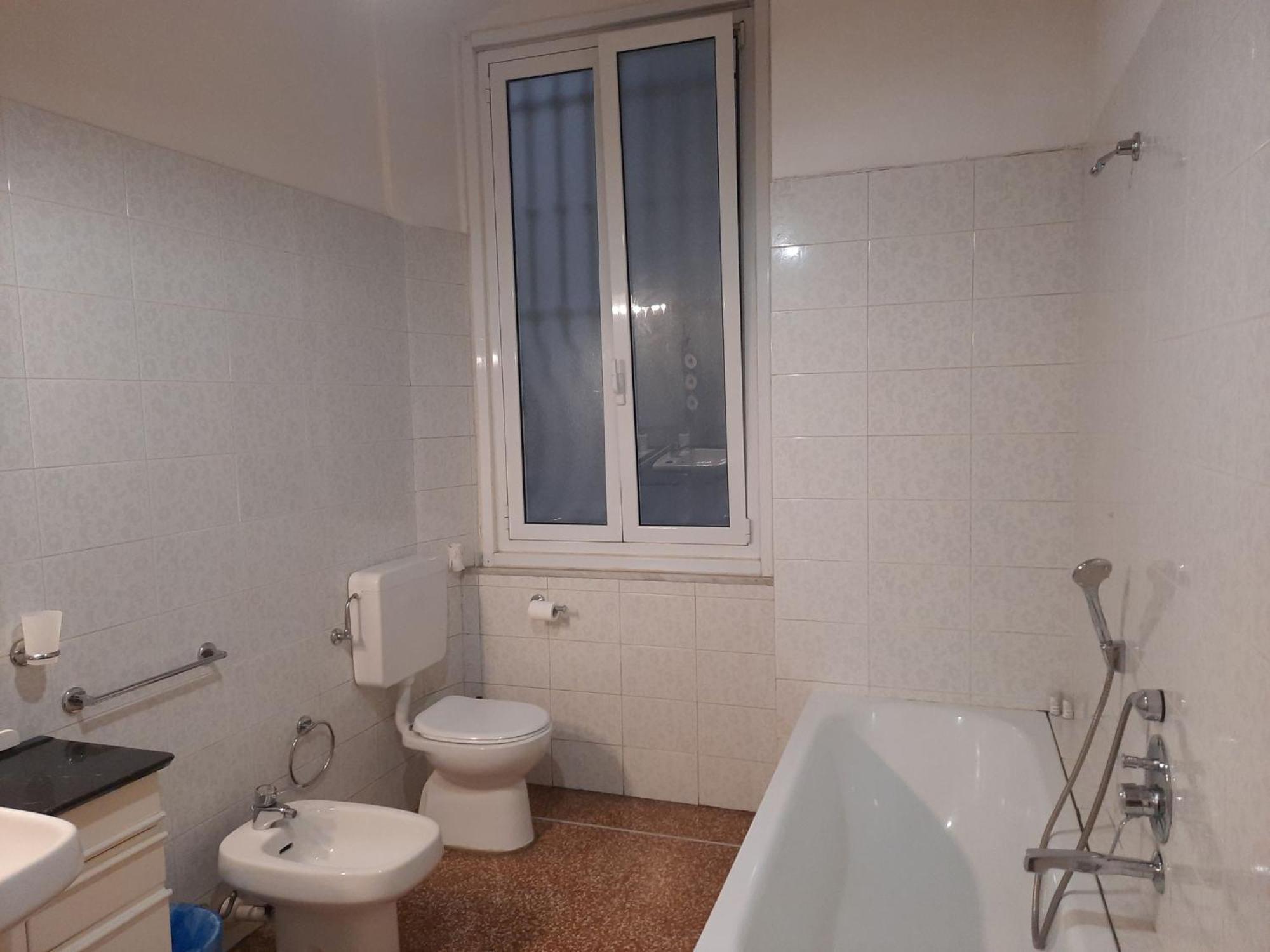 Comfortable One Bedroom With Parking Space In The Center Of Appartement Genua